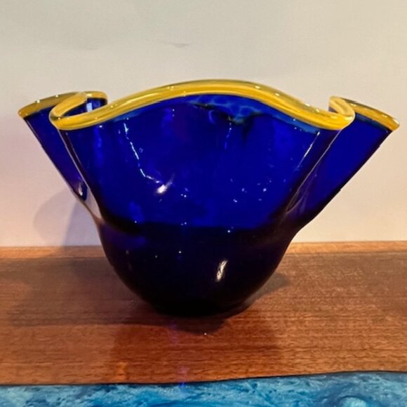 Glass Eye Studio Mottled Cobalt Blue with Gold Ruffle Rim Bowl Blown Glass - Picture 7 of 11